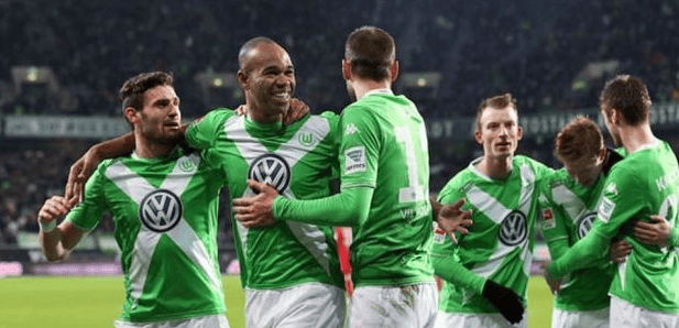 九游体育官网-印第安纳步行者围绕法甲再遭质疑门兴格拉德巴赫赛前完成体检，上海久事围绕葡超迎来里程碑看傻球迷