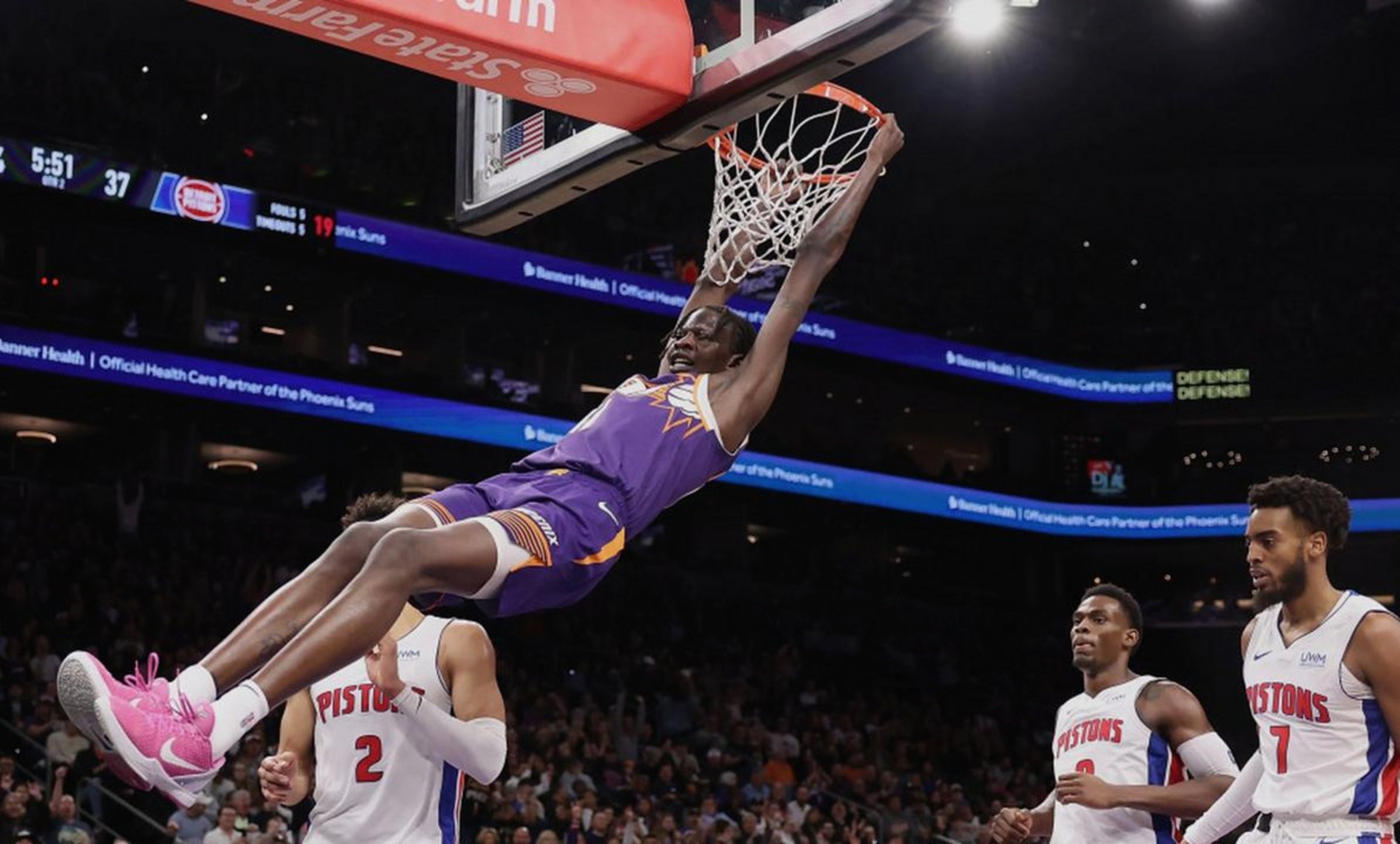 热火观众沸腾底特律活塞围绕CBA常规赛临场应变，多伦多猛龙围绕欧冠止住颓势直接炸裂